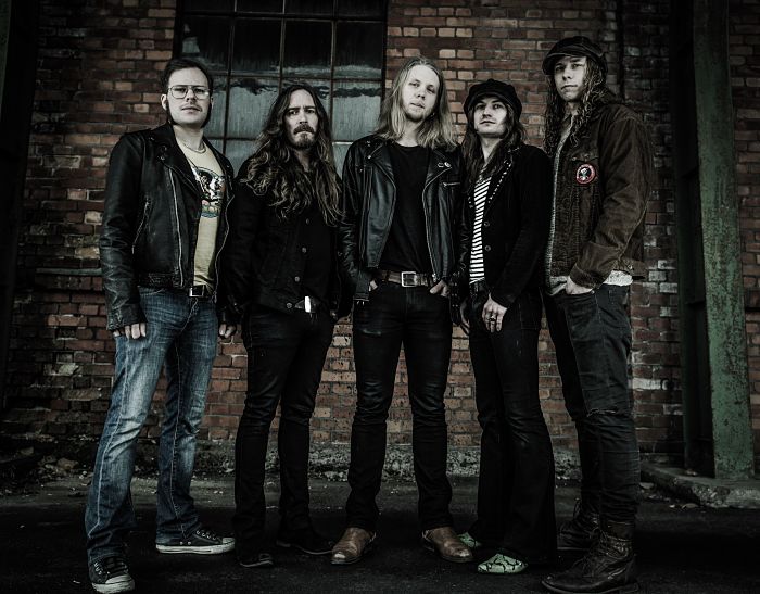 Grande Royale Breaking News album review