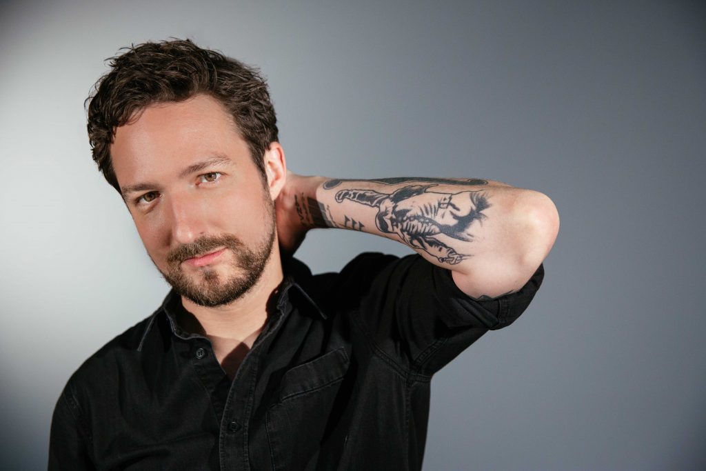 Frank Turner – Be More Kind (Xtra Mile Recordings)