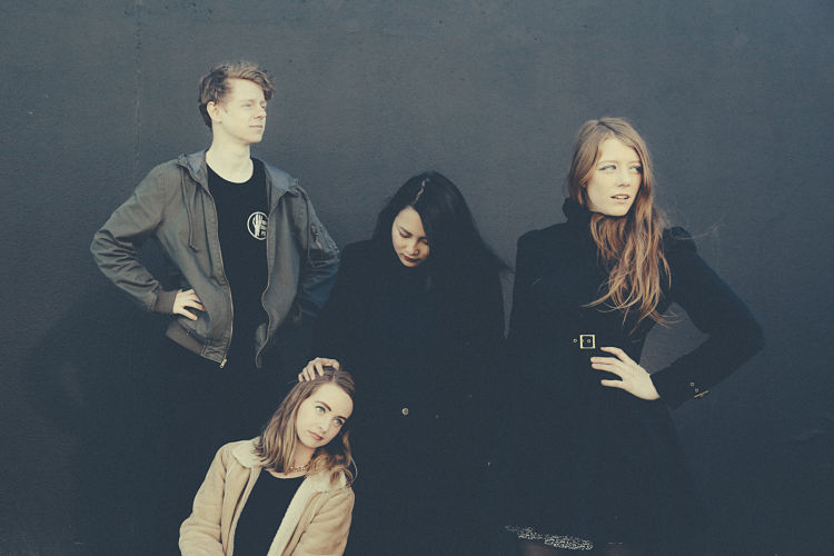 Moaning Lisa the Tote review