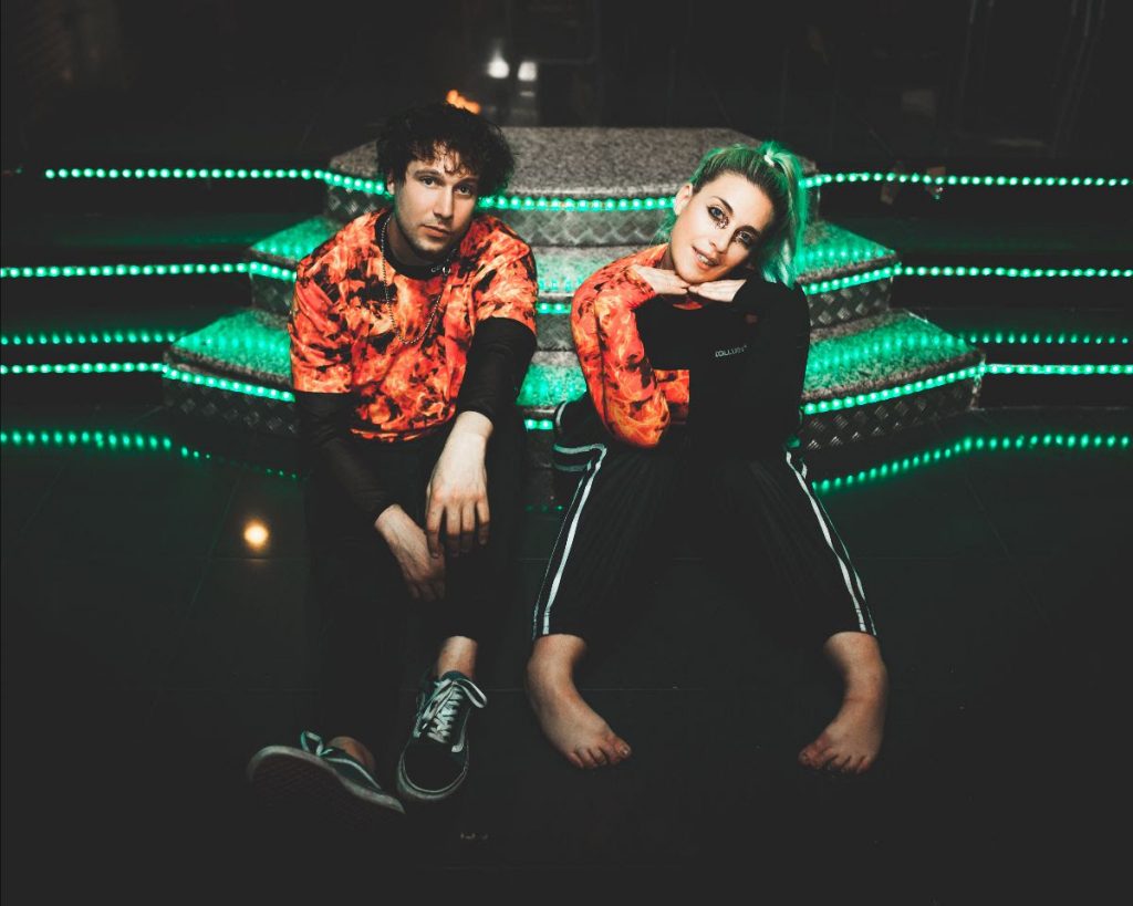 Vukovi fall better album review